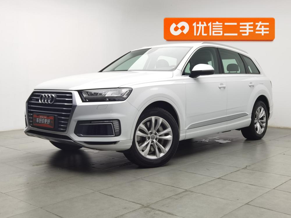 Audi Q7 PHEV Модель 2019 года 55 e-tron