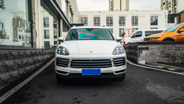 Cayenne 2019 Model Cayenne 3.0T – фото 2