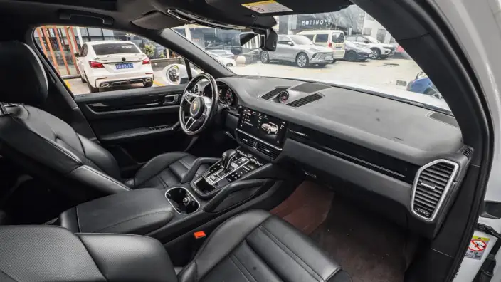 Cayenne 2019 Model Cayenne 3.0T – фото 7