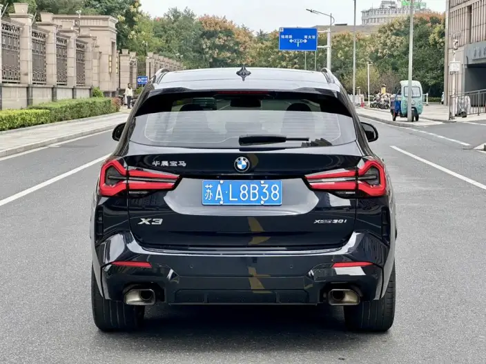 BMW X3 2023 Model xDrive30i Exclusive Model M Night Set – фото 3