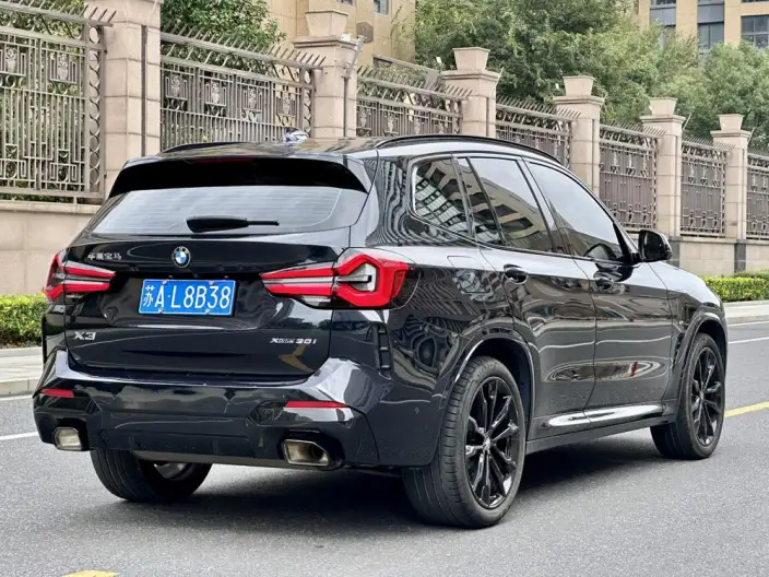 BMW X3 2023 Model xDrive30i Exclusive Model M Night Set – фото 4