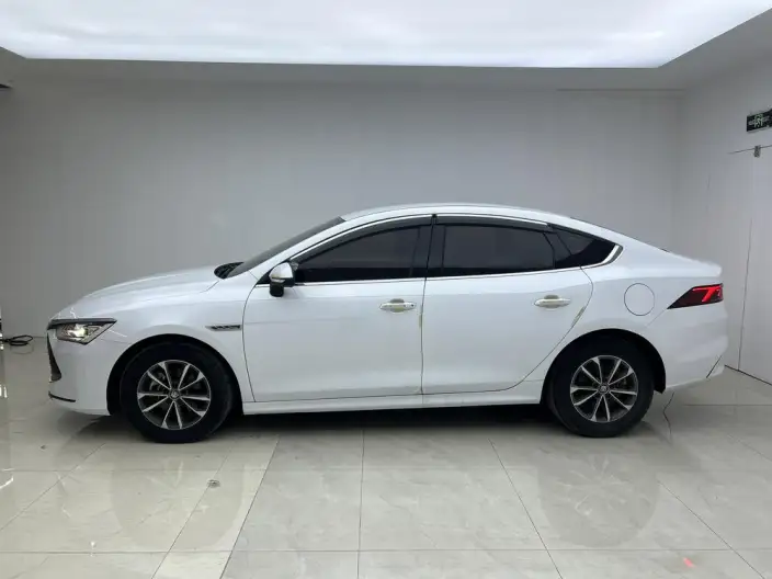 BYD Qin PLUS DM 2024 Model Honor Edition DM-i 55KM Leading Model – фото 4
