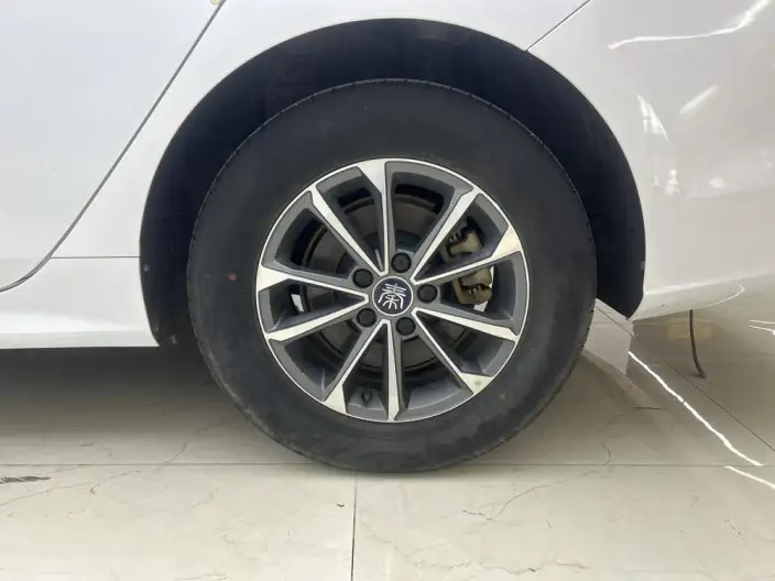 BYD Qin PLUS DM 2024 Model Honor Edition DM-i 55KM Leading Model – фото 9