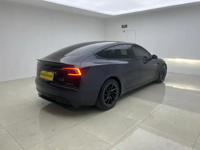 Model 3 2024 Model High performance All-wheel drive version – фото 7