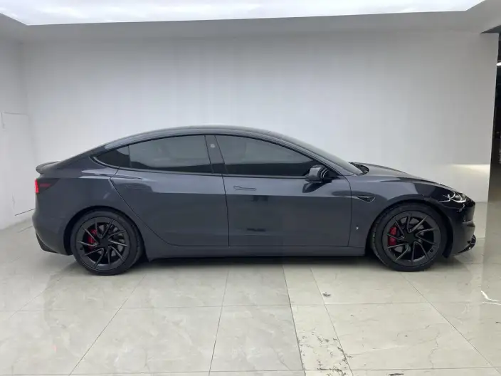 Model 3 2024 Model High performance All-wheel drive version – фото 8