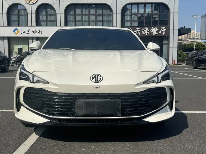MG7 2025 Model 1.5T DCT Deluxe Edition