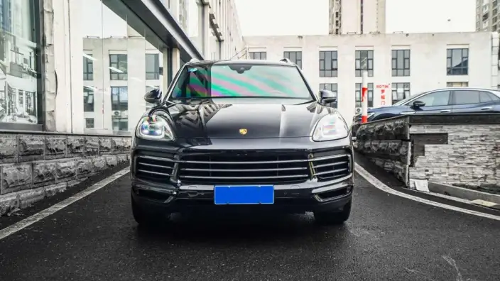 Cayenne 2019 Model Cayenne 3.0T – фото 2