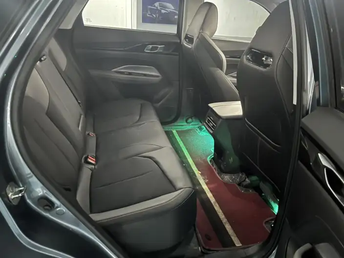 Changan Auchan Z6 2023 Model Blue whale 1.5T DCT Smart Enjoy Model – фото 7