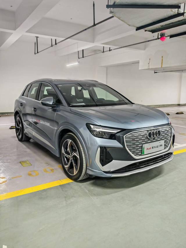 Audi Q4 e-tron 2023 40 e-tron Genesis Night – фото 13