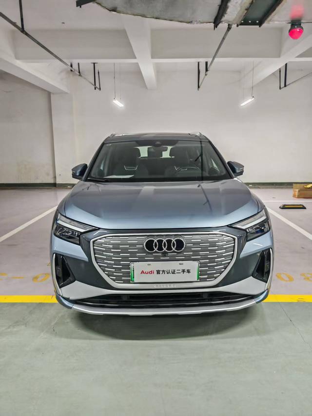 Audi Q4 e-tron 2023 40 e-tron Genesis Night – фото 14