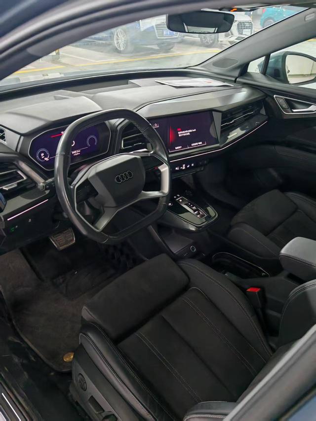 Audi Q4 e-tron 2023 40 e-tron Genesis Night – фото 17