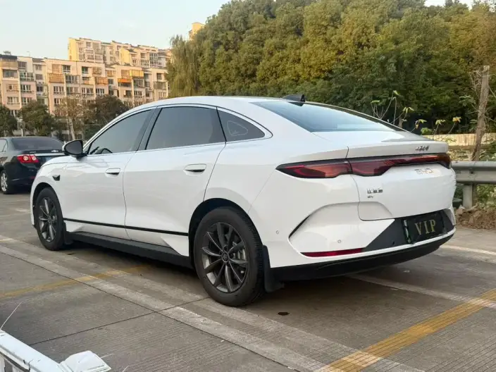 QinL EV 2025 Model 470KM Leading Model – фото 4
