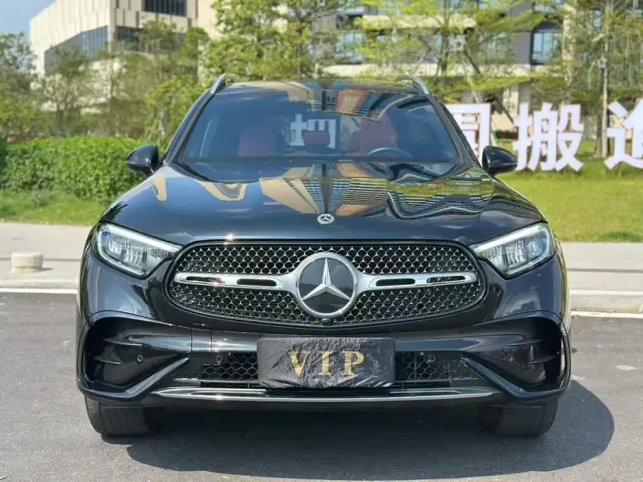 Mercedes-Benz GLC 2024 Model GLC 260 L 4MATIC Luxury Model 5 seat – фото 2