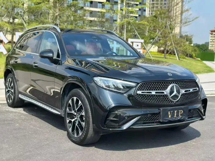 Mercedes-Benz GLC 2024 Model GLC 260 L 4MATIC Luxury Model 5 seat – фото 3
