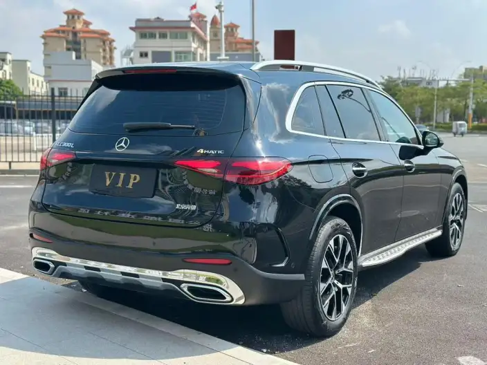 Mercedes-Benz GLC 2024 Model GLC 260 L 4MATIC Luxury Model 5 seat – фото 6