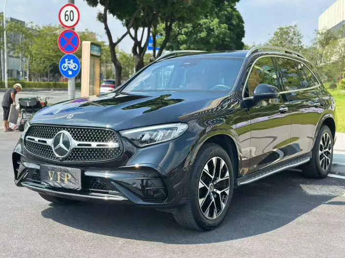 Mercedes-Benz GLC 2024 Model GLC 260 L 4MATIC Luxury Model 5 seat – фото 10