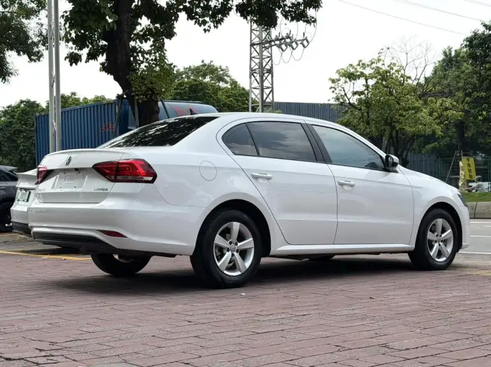 Volkswagen Lavida 2019 Model Voyage 1.5L Automatic Fashion edition China VI – фото 6