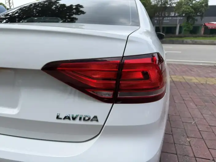 Volkswagen Lavida 2019 Model Voyage 1.5L Automatic Fashion edition China VI – фото 10