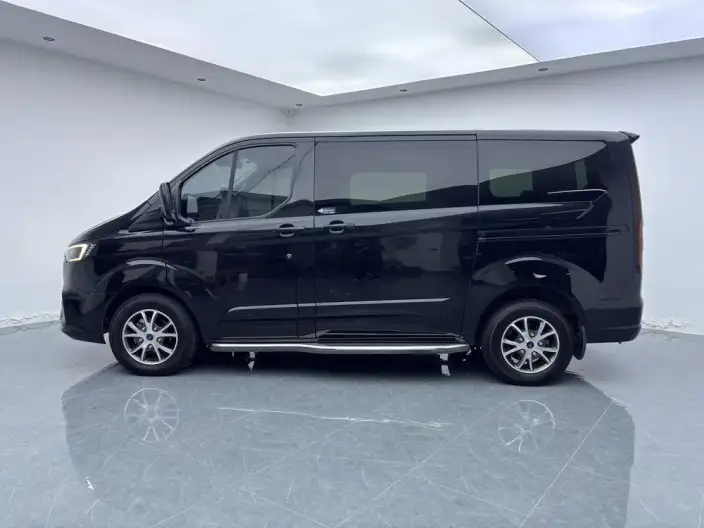 Tourneo 2023 Model 2.0T Automatic Enjoy Edition – фото 4