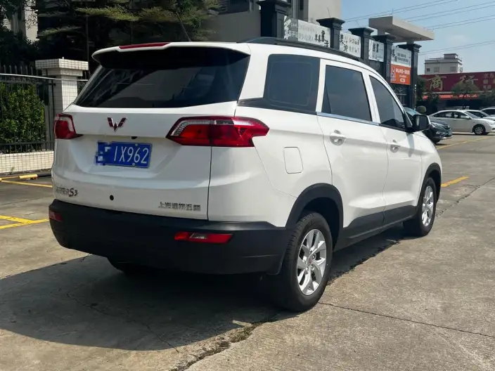 Wuling Hongguang S3 2019 Model 1.5L Manual Standard Model China VI – фото 4