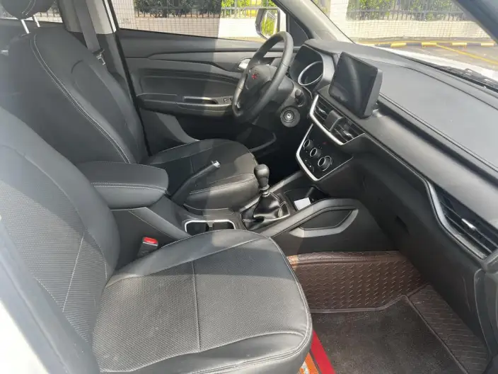 Wuling Hongguang S3 2019 Model 1.5L Manual Standard Model China VI – фото 8