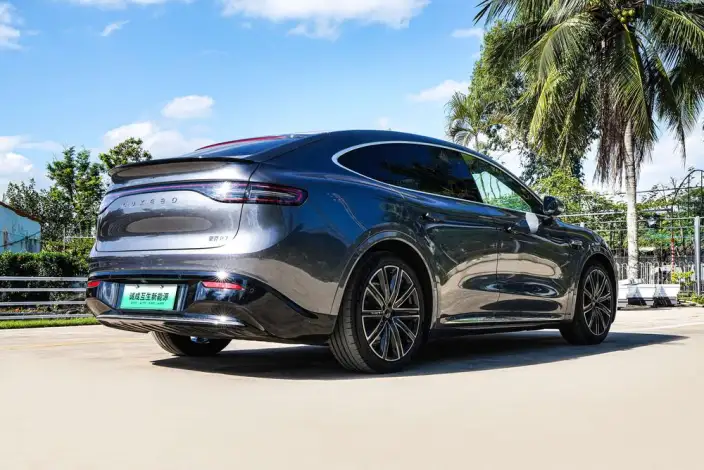 Luxeed R7 2024 Model EV 82kWh Max Rear Drive Edition – фото 5