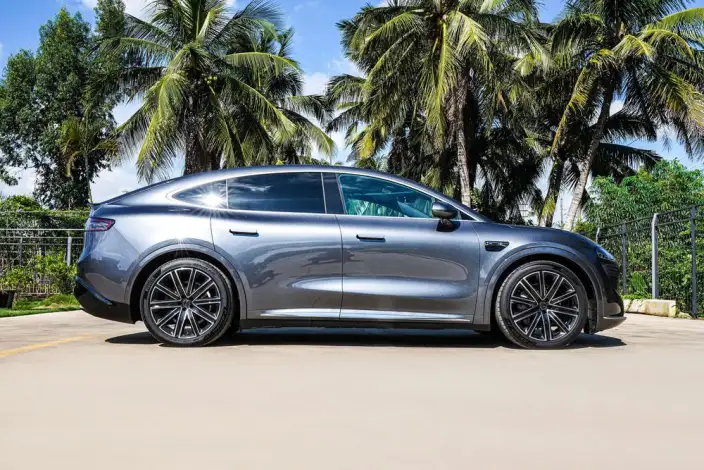 Luxeed R7 2024 Model EV 82kWh Max Rear Drive Edition – фото 6