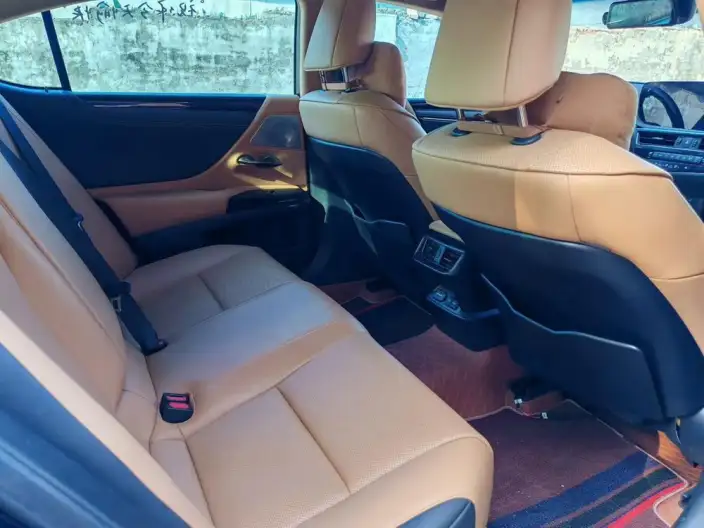 Lexus ES 2022 Model 200 Superior Edition – фото 5