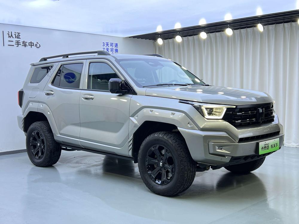 Tank 400 Hi4-T 2024 Off-road