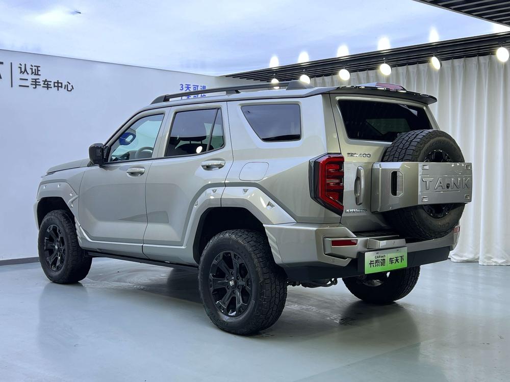 Tank 400 Hi4-T 2024 Off-road