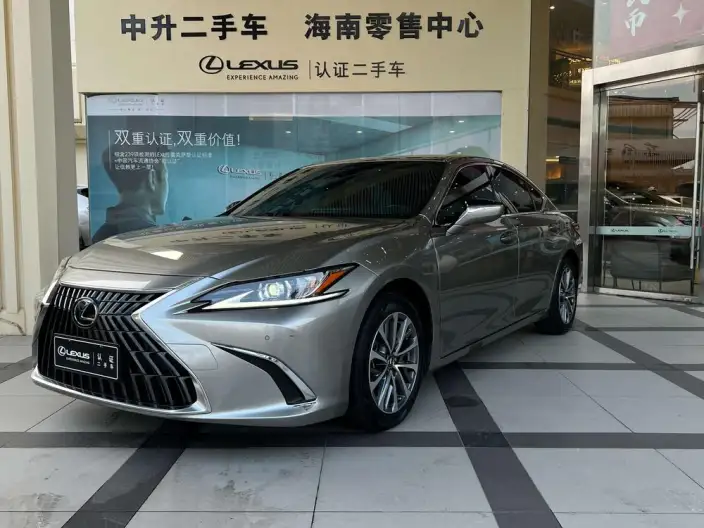 Lexus ES 2022 Model 200 Superior Edition – фото 1