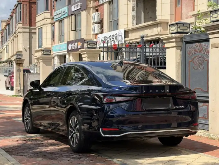 Lexus ES 2025 Model 200 Premium – фото 4