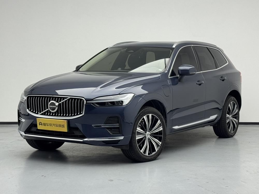 Volvo XC60 PHEV 2023 T 8 4WD Long Battery Li f e Pro Smart Elegance Deluxe Edition