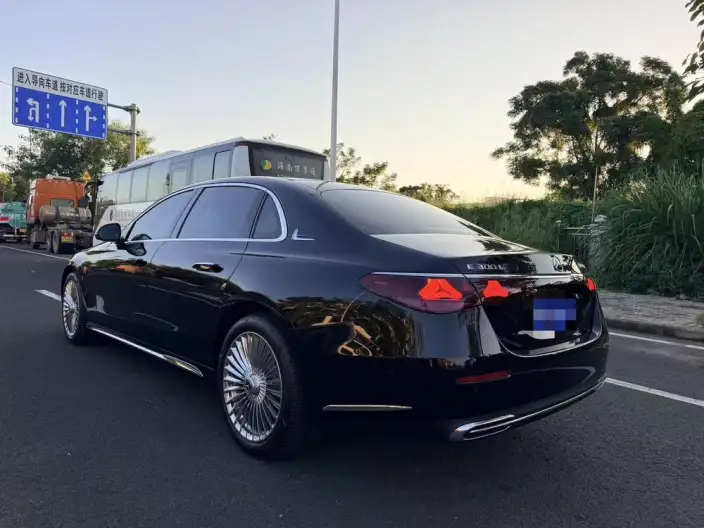 Mercedes-Benz E-Class 2026 Model E 300 L Luxury Model sedan – фото 4