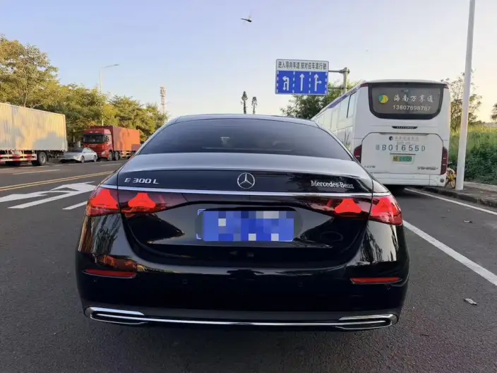 Mercedes-Benz E-Class 2026 Model E 300 L Luxury Model sedan – фото 5