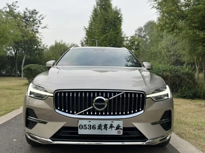 Volvo XC60 2024 Model B5 4WD Smart Range Deluxe Edition – фото 2
