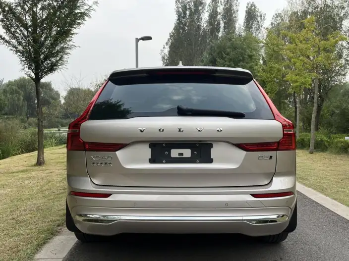 Volvo XC60 2024 Model B5 4WD Smart Range Deluxe Edition – фото 6