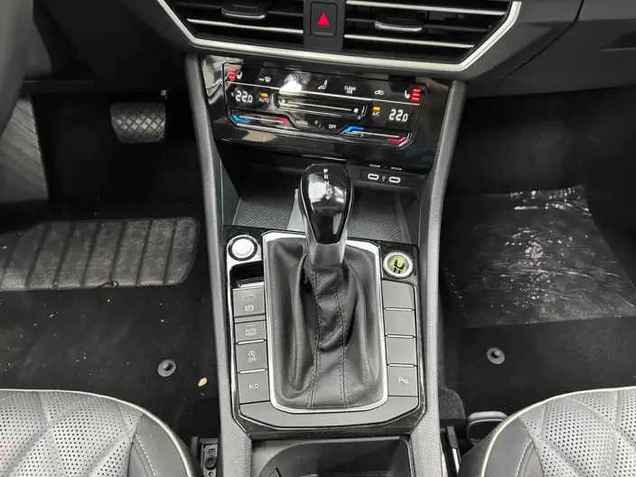 Volkswagen Sagitar 2023 Model 200TSI DSG Beyond Edition – фото 10