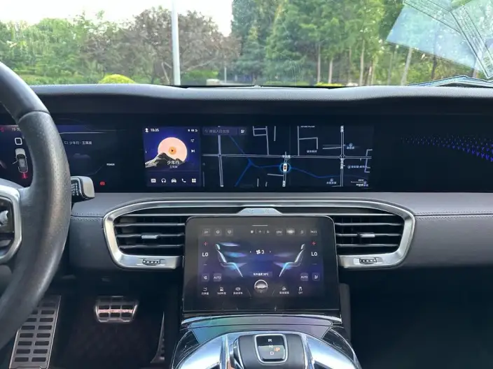 HONGQI E-HS9 2022 Model 690km Flag Xiang Edition VI seat – фото 9
