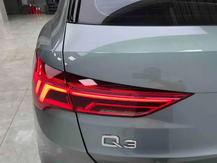 AUDI Q3 2023 Model 35 TFSI Fashion Dynamic Model – фото 9