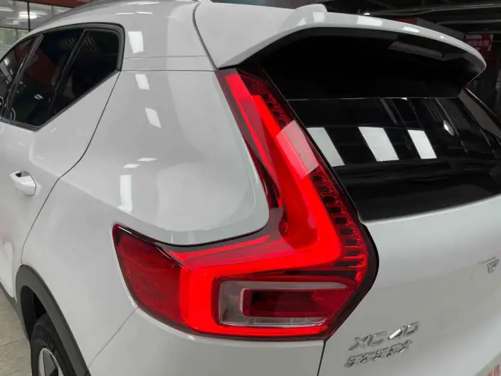 Volvo XC40 2023 Model B4 4WD Smart Range Deluxe Edition – фото 9