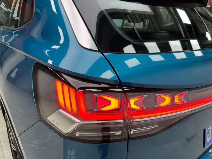 Volkswagen Tayron 2022 Model 380TSI 4WD R-Line Zhilian Edition – фото 9