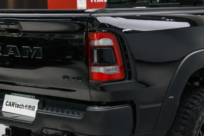 RAM 1500 Rev 2022 Model 6.2T Automatic 4WD 5 seat Parallel Imported – фото 9