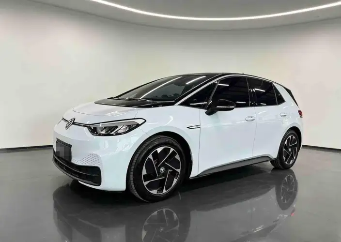 Volkswagen ID.3 2023 Model Pure Smart Edition – фото 1