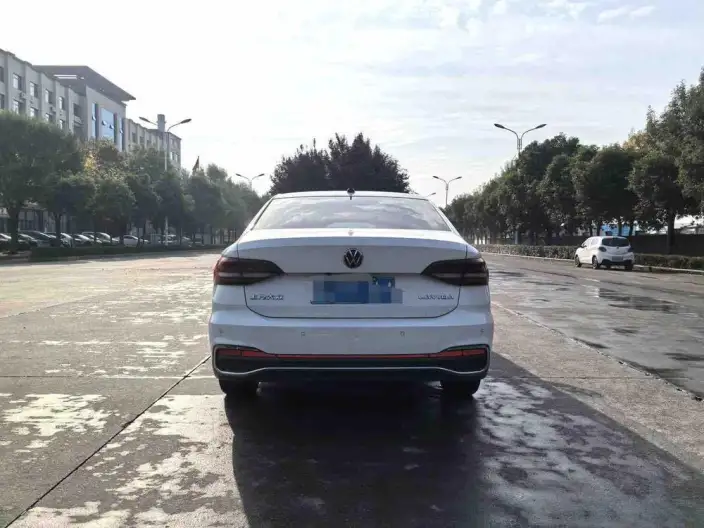 Volkswagen Lavida 2023 Model Facelift 1.5L Automatic Five million editions – фото 5