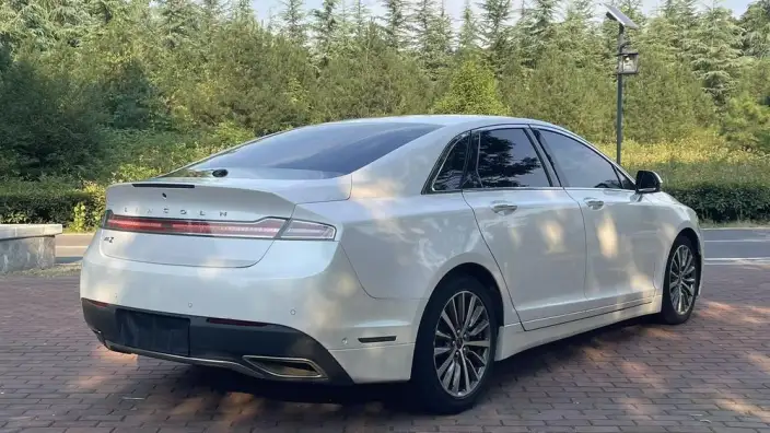 Lincoln MKZ 2019 Model 2.0T Zunya Edition China VI – фото 6