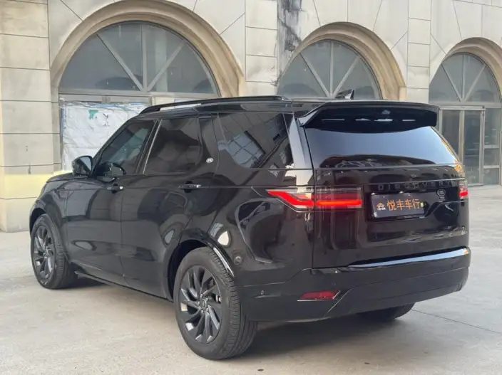 Land Rover Discovery 2023 Model Facelift 360PS R-Dynamic S – фото 4