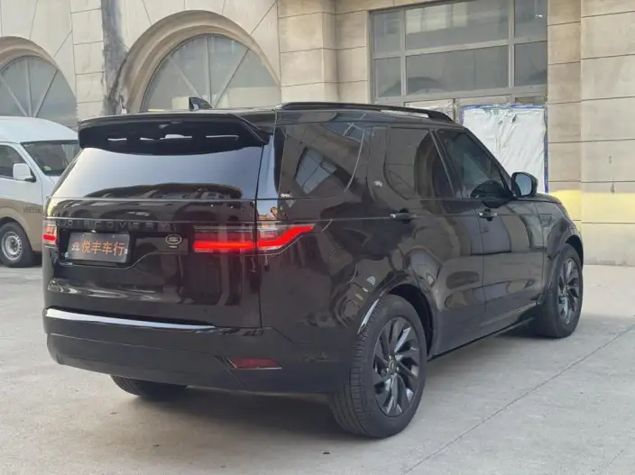 Land Rover Discovery 2023 Model Facelift 360PS R-Dynamic S – фото 6
