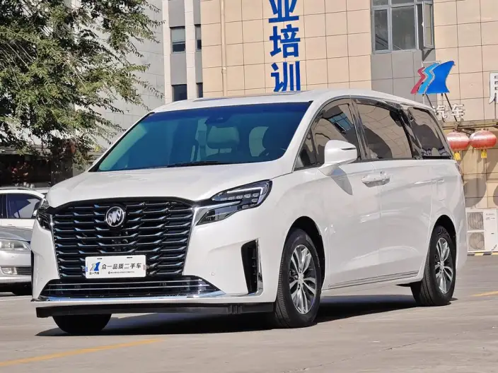 Buick GL8 2023 Model ES Luzun 2.0T Exclusive Model – фото 1