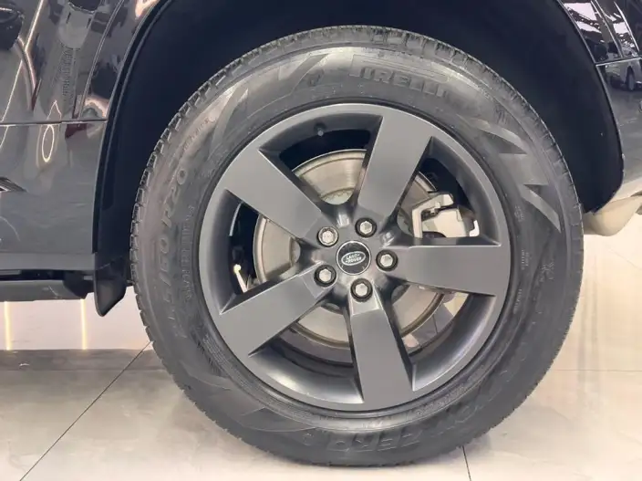 Land Rover Defender 2024 Model 110 3.0T P400 X-Dynamic HSE – фото 7